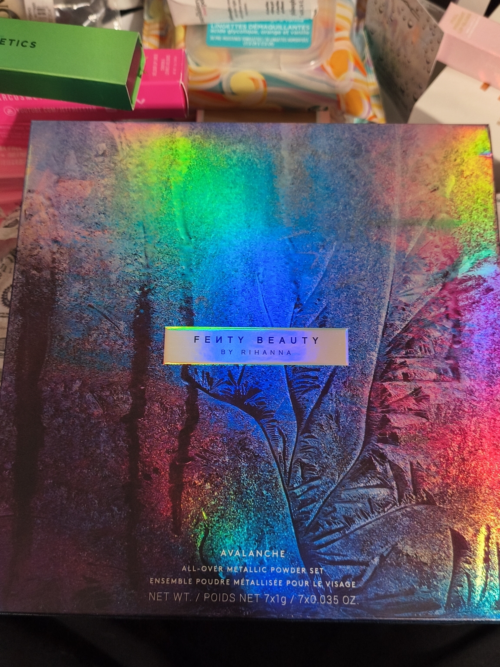 (2018) Fenty Beauty by Rihanna avalanche all over metallic powder set
